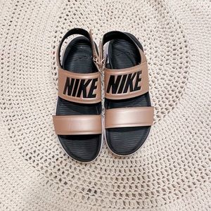 Nike Tandal sandals